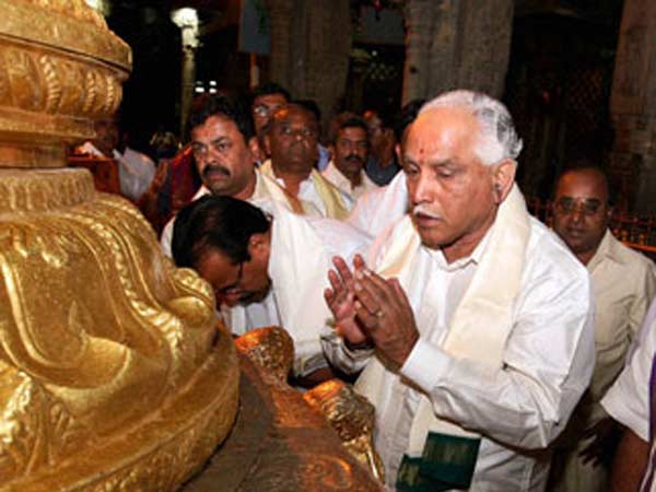 ஒரு ஜோசியக்காரர் சொன்னதால்...