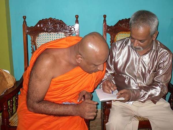 Lankan Buddist monk slams fascists