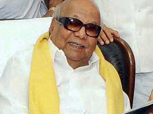 காரில் கலைவாணர் இல்லம் விரைந்தேன்