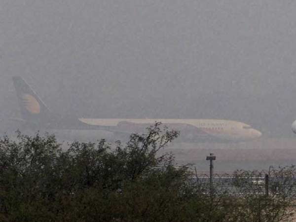 206 விமானங்கள் தாமதம்