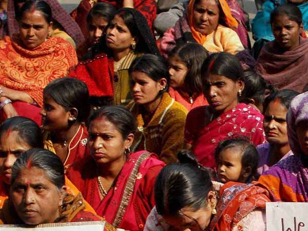 அத்தனை பெண்களும் வாங்குவார்களா...