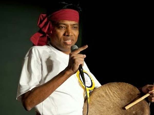 13. தமிழ்விழா 2014 நிகழ்ச்சி ஒருங்கிணைப்பாளர் பொற்செழியன்