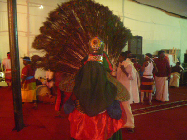 கரகாட்டம், மயிலாட்டம்