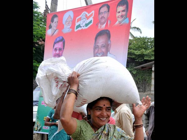 காங். நலத் திட்டங்களுக்கு பரவலாக வரவேற்பு