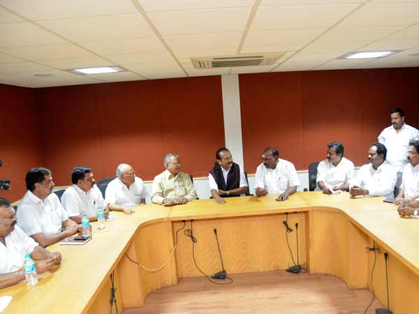 கூட்டணி பேச்சு வார்த்தை