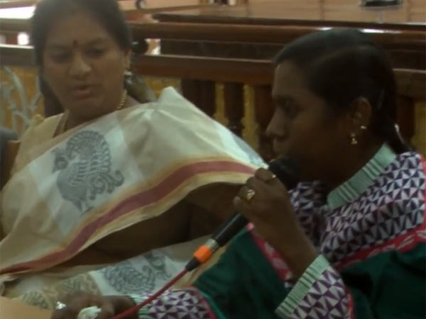 நிராகரித்த சசிகலா புஷ்பா 