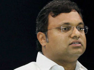 Karthi Chidambaram conducts yagam in Sivaganga temple Karthi Chidambaram conducts yagam in Sivaganga temple
