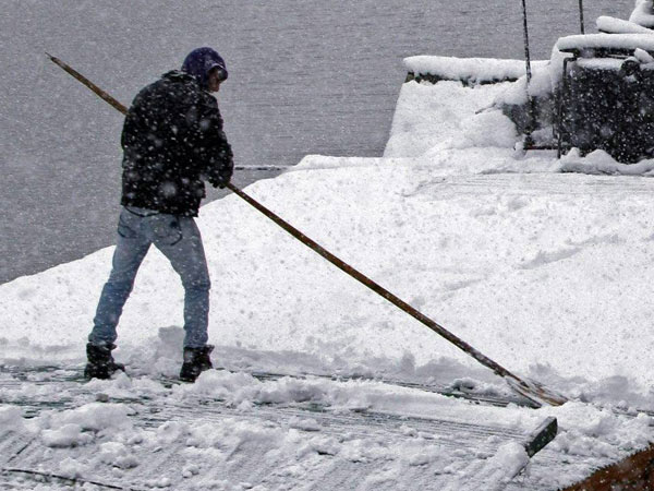 அதிகாரிகளுக்கு திட்டு