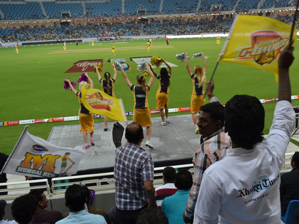 வின்டு ஓட்டிய ஜாகுவார்.. கல்ராவுடையதாம்