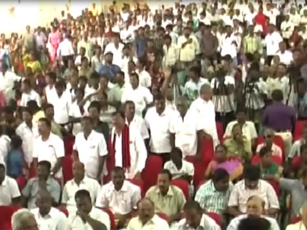 10000 தொண்டர்கள்
