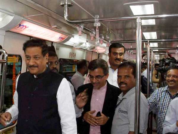 20,000 பயணிகள்...