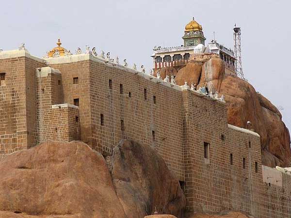 திருச்சியில் பெண்கள் படை