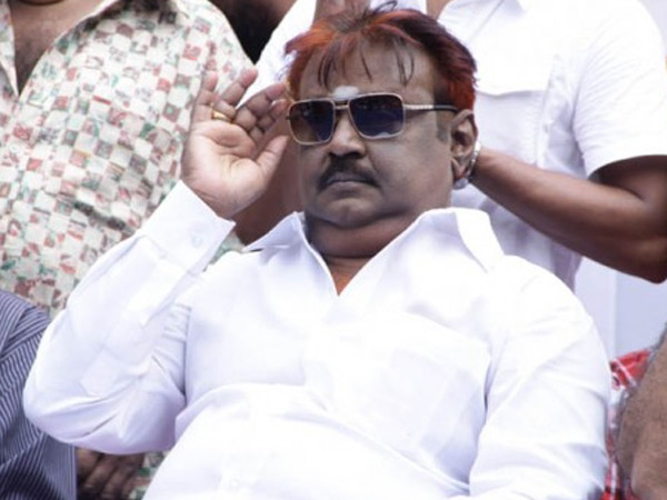 எல்லோரையும் வெயிட் பண்ணச் சொல்லிட்டு