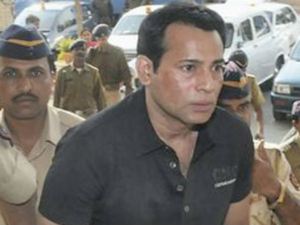 விளக்க மறுக்கும் போலீஸ் விளக்க மறுக்கும் போலீஸ்