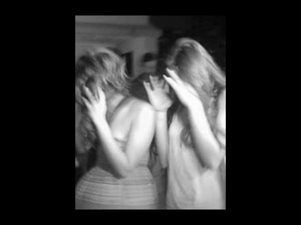 அடிப்படை வசதிகளுடன் கூடிய அறைகள்