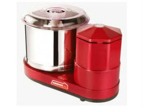 ஓடி ஓடி வாங்கிய பயனாளிகள் ஓடி ஓடி வாங்கிய பயனாளிகள்