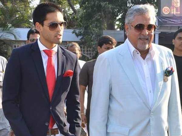 அப்பாவும், மகனும் போடும் ஆட்டம் அப்பாவும், மகனும் போடும் ஆட்டம்