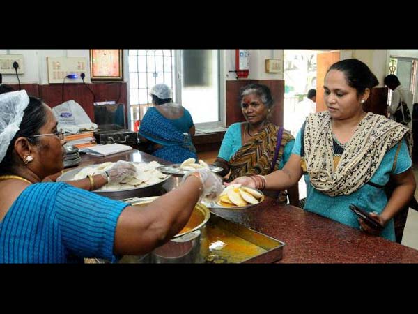 9 கோடி இட்லி விற்பனை 9 கோடி இட்லி விற்பனை