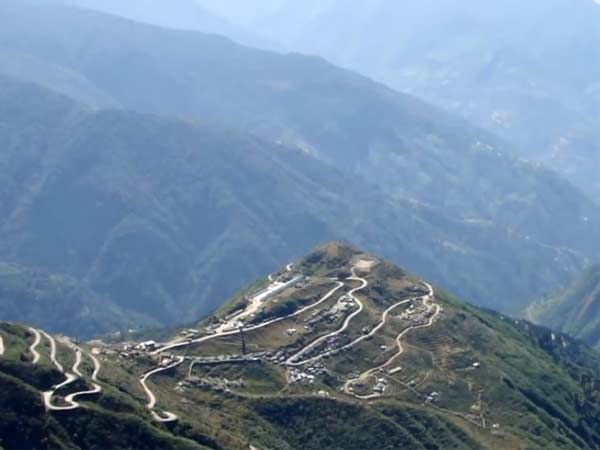 பொழியட்டும் பனிமழை: