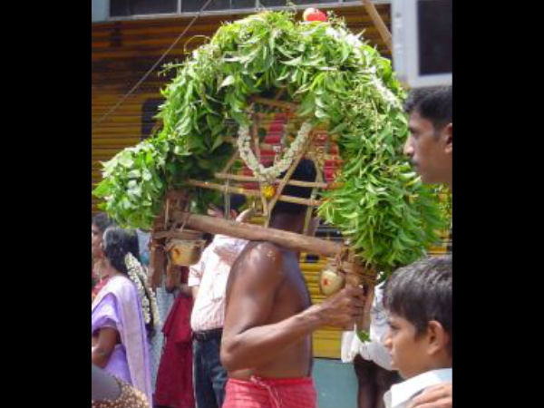 பால் காவடி.. தீ மிதி..
