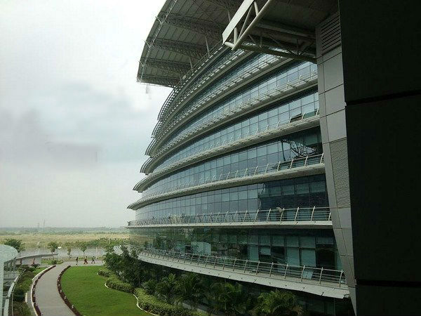 Police give tech firms safety brief, promise to patrol OMR Police give tech firms safety brief, promise to patrol OMR