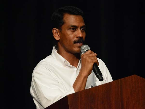 சிறப்பு விருந்தினர் ஜெய் விஜயன்