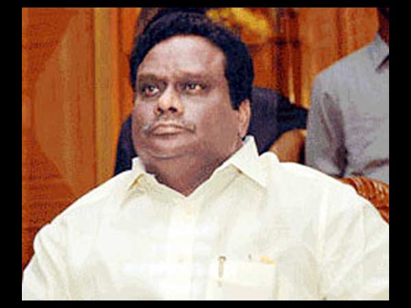 இப்படி ஒரு கூட்டணி தேவையா?