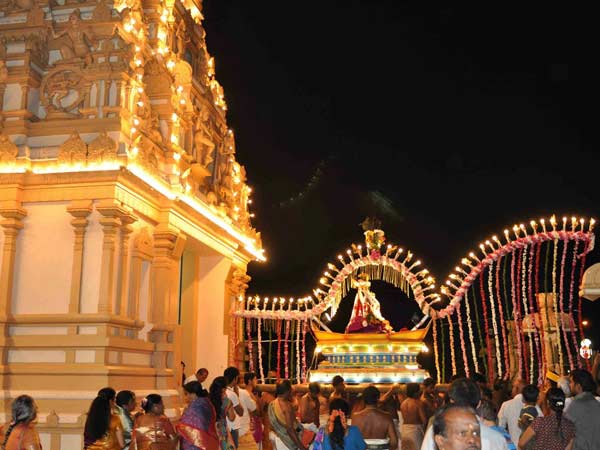 10 நாட்கள் திருவிழா