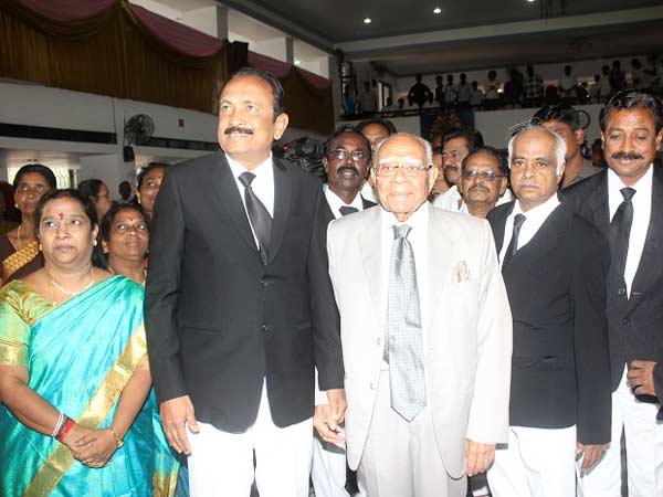 கடமைப் பட்டுள்ளோம்