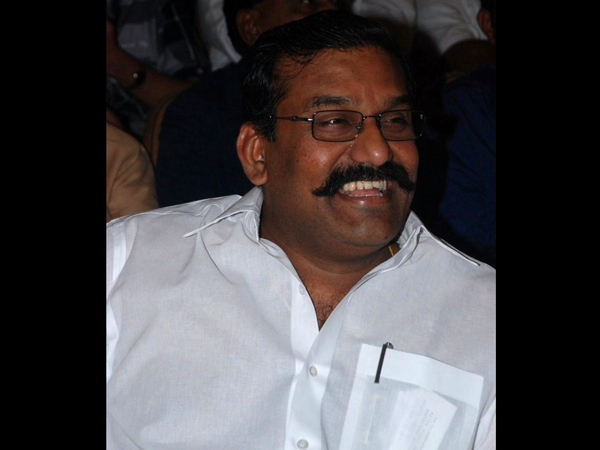 நெப்போலியன், ரித்தீஷுக்கு ஆப்பு