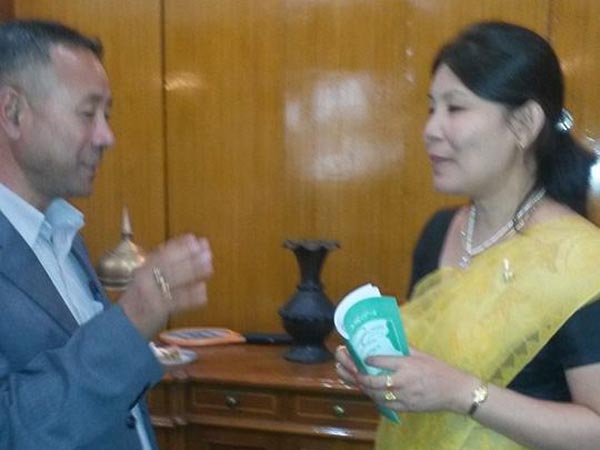 வெளியீட்டு விழா: