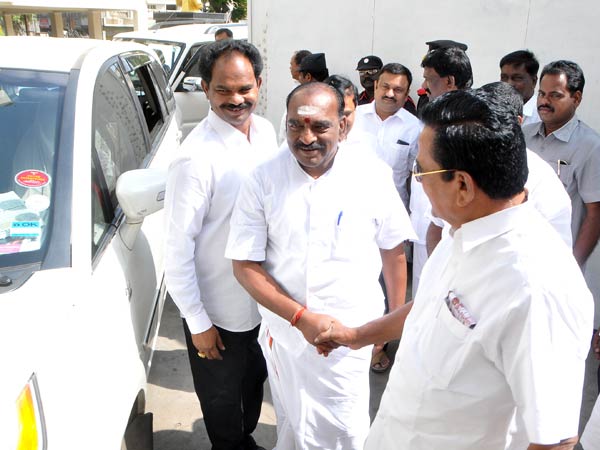 அக்கப்போர் கூட்டணி