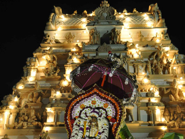 நேரடி ஒளிபரப்பு