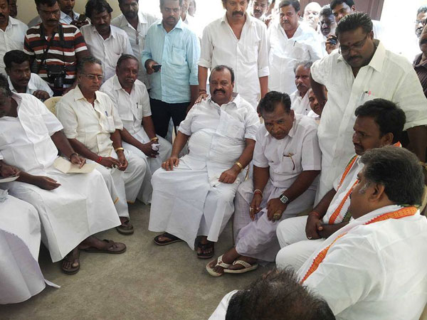 தனிக்கட்சி திட்டமா?