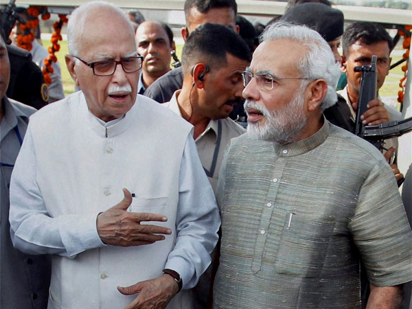 அத்வானி- மோடி சந்திப்பு அத்வானி- மோடி சந்திப்பு