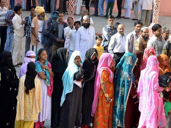 சாப்பிடு.. சிந்தி... வாக்களி! சாப்பிடு.. சிந்தி... வாக்களி!