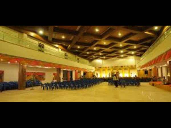 மச்சான் சுதீஷுக்கும் ஒரு மண்டபம்