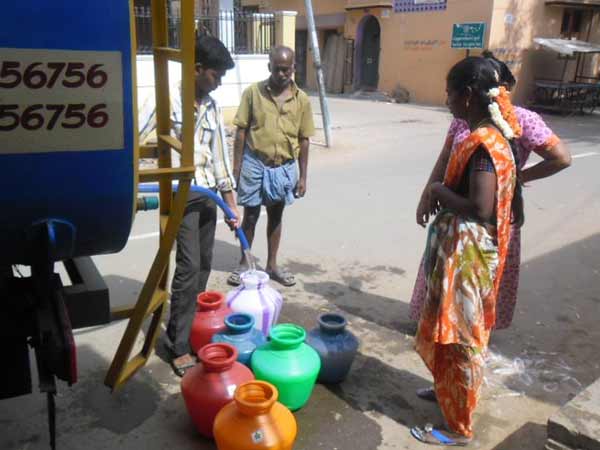 விற்கப்படும் குடிநீர்