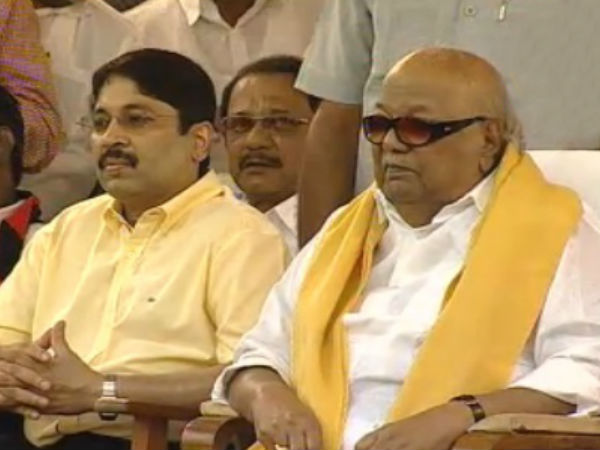 Karunanidhi slams Congress over Sepctrum Case