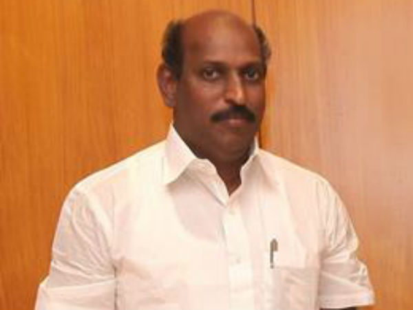 அட பக்கிகளா.. இது என்ன கல்யாண வீடியோவா