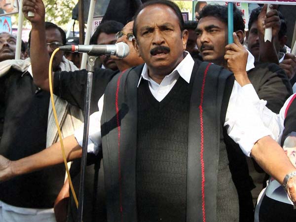 நெஞ்சு கொதிக்கிறது.. தமிழ் ரத்தம் துடிக்கிறது