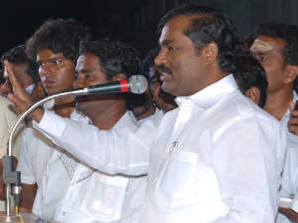 சாதிப்பாசம் செல்லாது