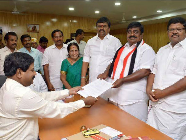 படை பலத்துடன் ஆர்வாரமாக