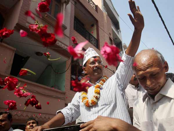 கெஜ்ரிக்கு நோட்டீஸ்: