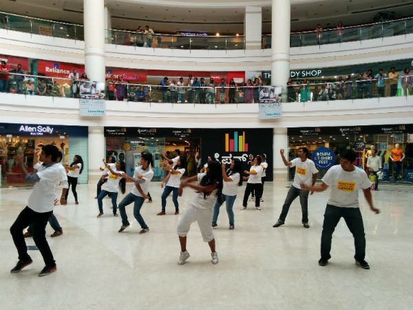 Has Nandan Nilekani's flash mob surprised Ananth Kumar?