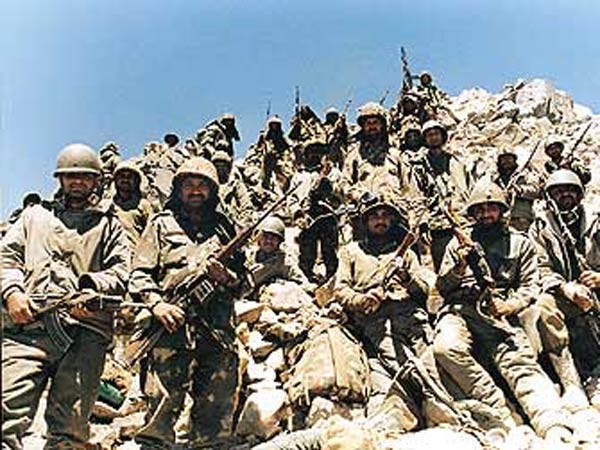 உயிர்தியாக வீரர்கள்: உயிர்தியாக வீரர்கள்: