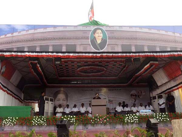 காங்கிரஸுக்கு தூது காங்கிரஸுக்கு தூது