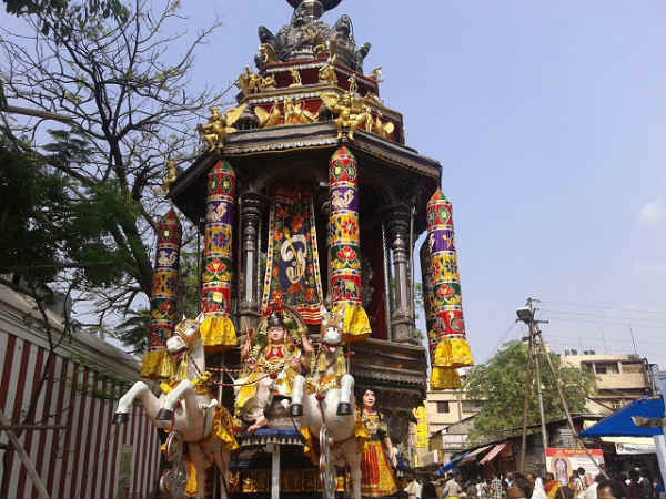 வெள்ளித்தேரோட்டம்