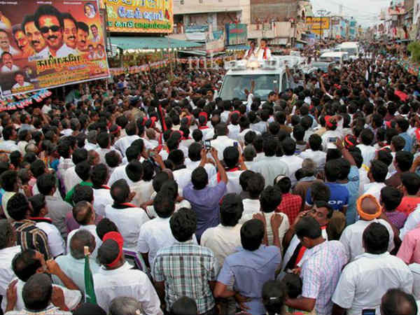 அண்டப் புளுகு ஆகாசப் புளுகு