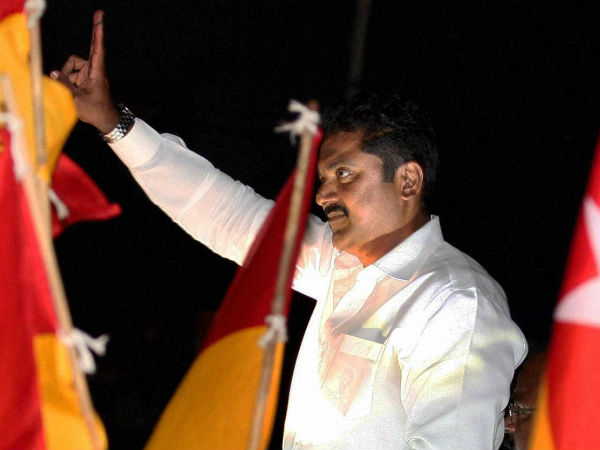 மீனவர்கள் குறைந்து கொண்டே போகிறார்கள்